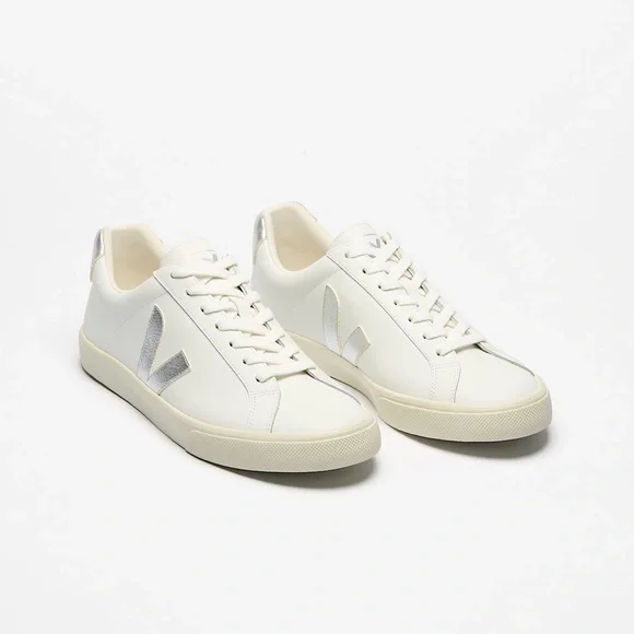 Veja Esplar Logo Leather model in White and Silver - Picture 3 of 12